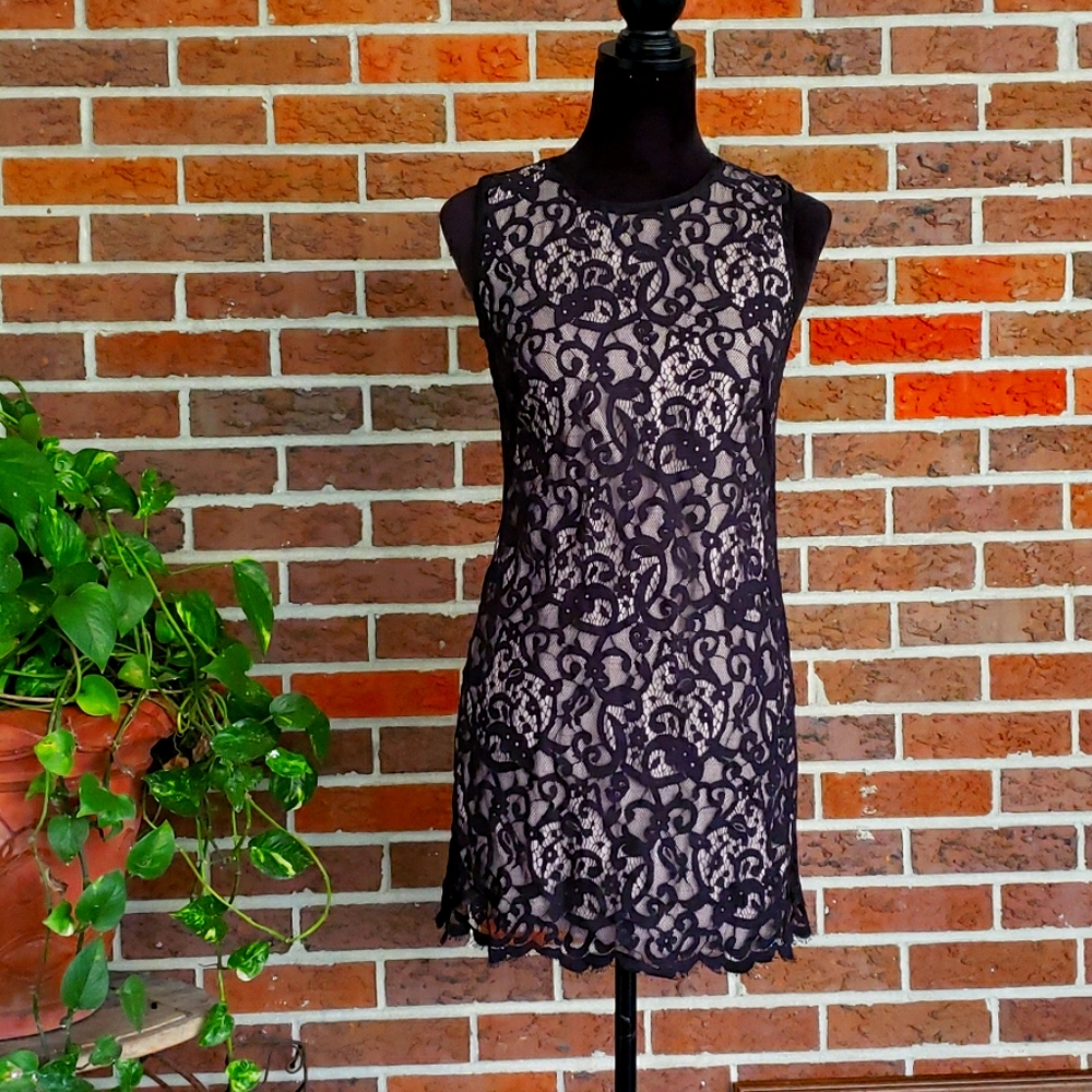 LACE LITTLE BLACK DRESS sz 0